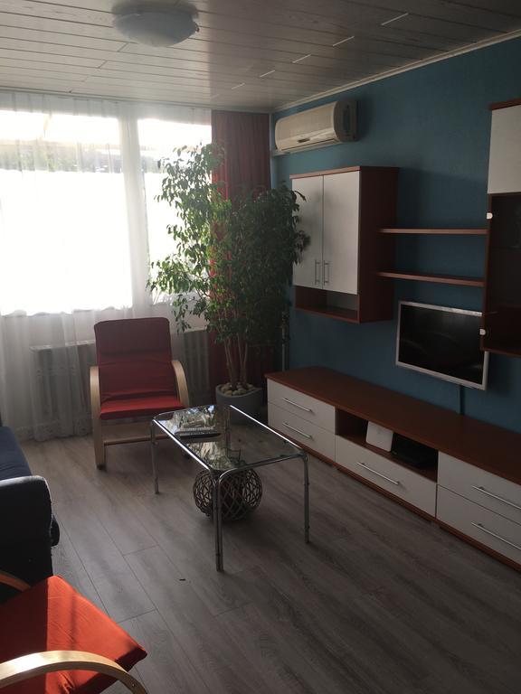 Malnas Macska Apartman Szekszard Bagian luar foto